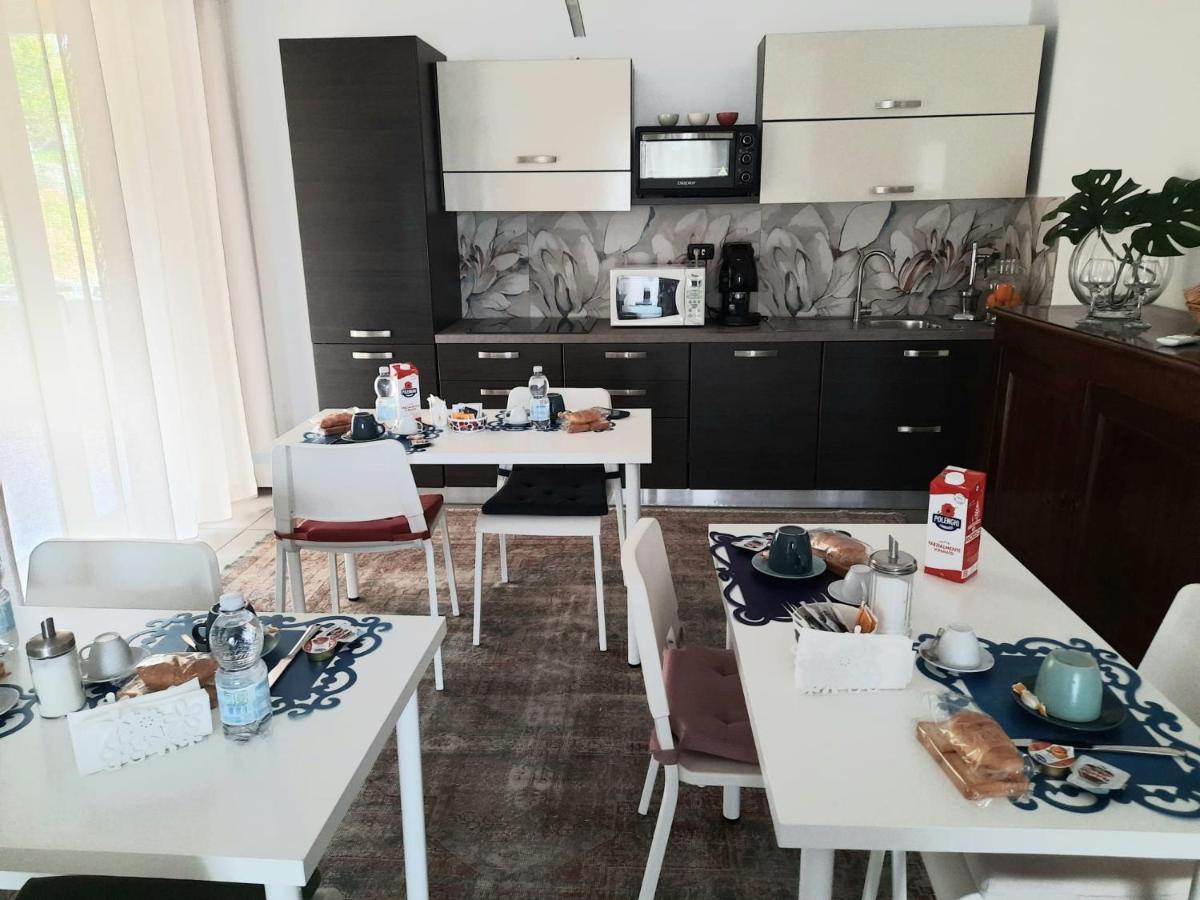 Caprice B&B Ποτσουόλι Εξωτερικό φωτογραφία